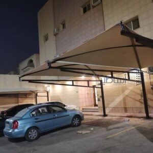 مظلات مواقف سيارات