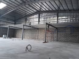 مستودعات كبيرة