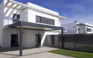 برجولات سقف سندوش بنل