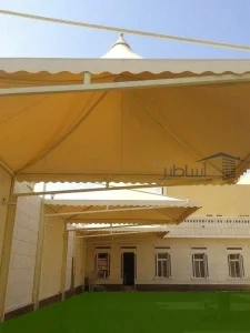 معايير اختيار مظلة الفناء المثالية لمدرستك