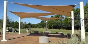 أفضل أنواع المظلات الشراعية للمنازل