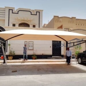 مظلات أسواق حي الملك عبدالله