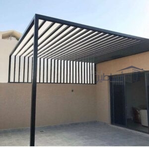 مظلات خشبية ضرماء
