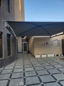 بناء ساندوتش بانل وهناجر ومستودعات في غرناطة